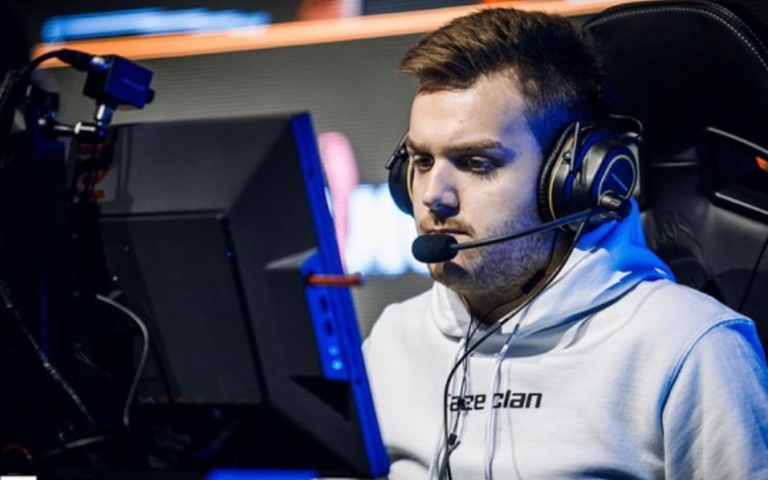 Oh My God 官方：与上单选手 Hery 续约；